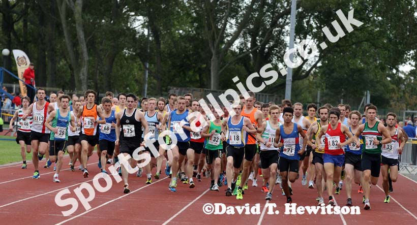 Start of the Northern Mens 6 Stage Road Relay.